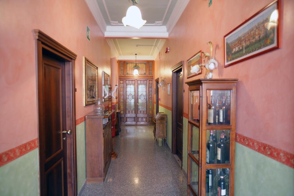 Hotel Desiree Florence Exterior photo