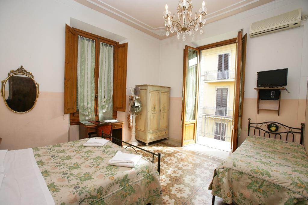 Hotel Desiree Florence Exterior photo